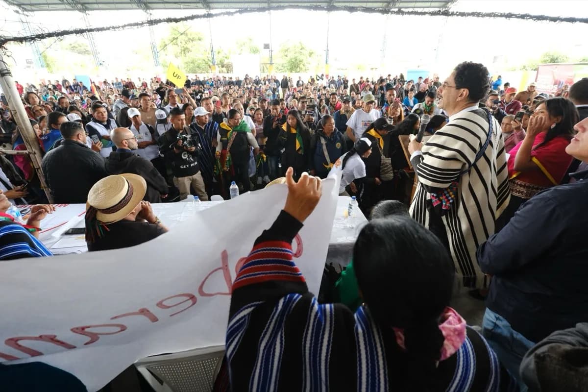 Iván Cepeda en encuentro en Sibundoy